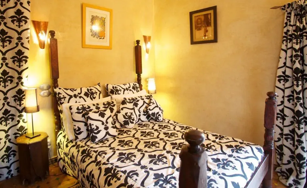 Riad à louer 19 800 dh 1 800 m², 8 chambres - Rahba Kedima Marrakech