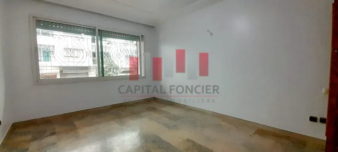 Appartement à louer 10 000 dh 185 m² avec 3 chambres - Racine Casablanca | Agenz