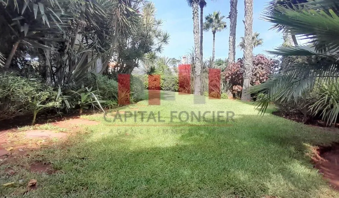 Villa à louer 38 000 dh 450 m², 4 chambres - Ain Diab Casablanca
