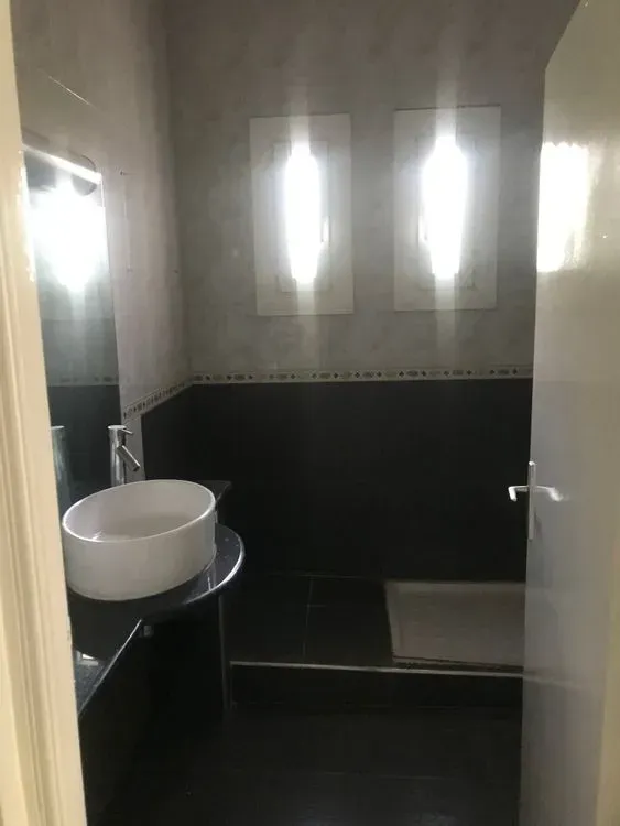 Villa à louer 22 000 dh 750 m² avec 4 chambres - Cité Suisse Agadir-Ida -Ou-Tanane | Agenz