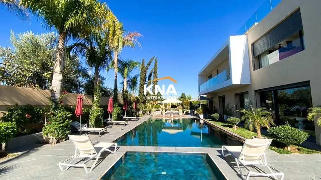 Villa à louer 60 500 dh 600 m² avec 5 chambres - Route de Fès Marrakech