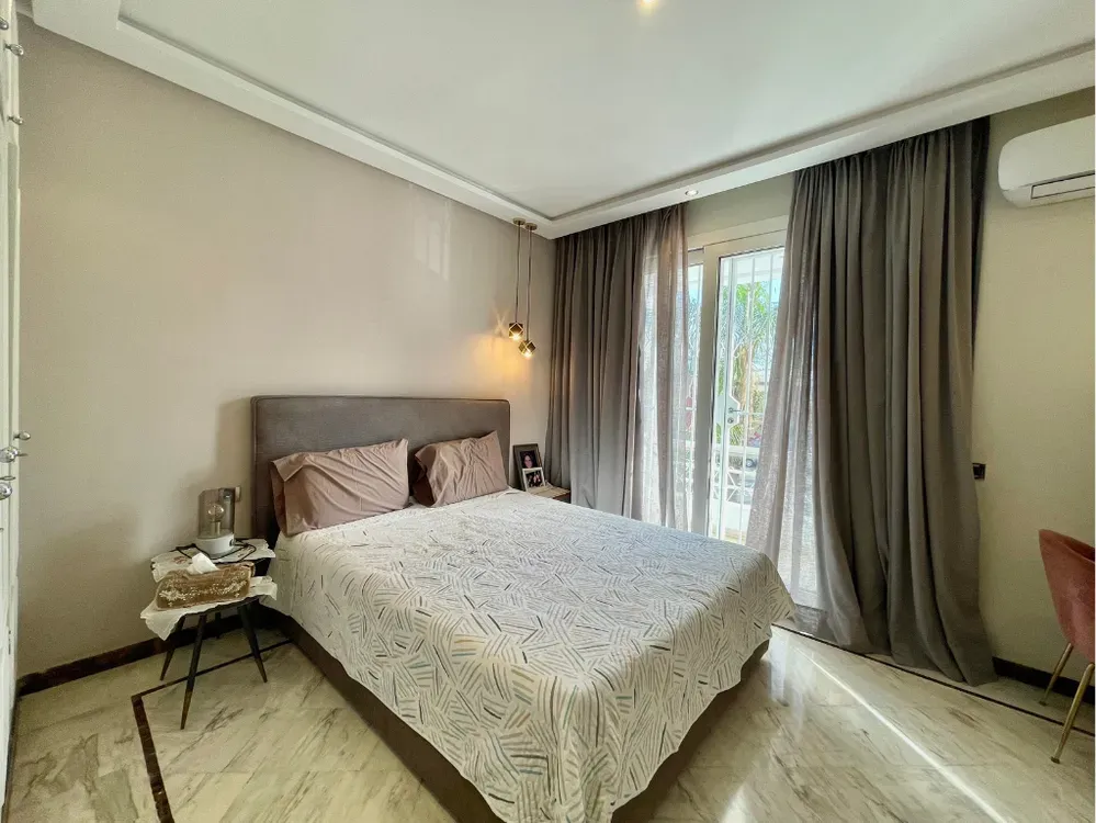 Appartement à louer 25 000 dh 262 m² avec 3 chambres - Racine Casablanca