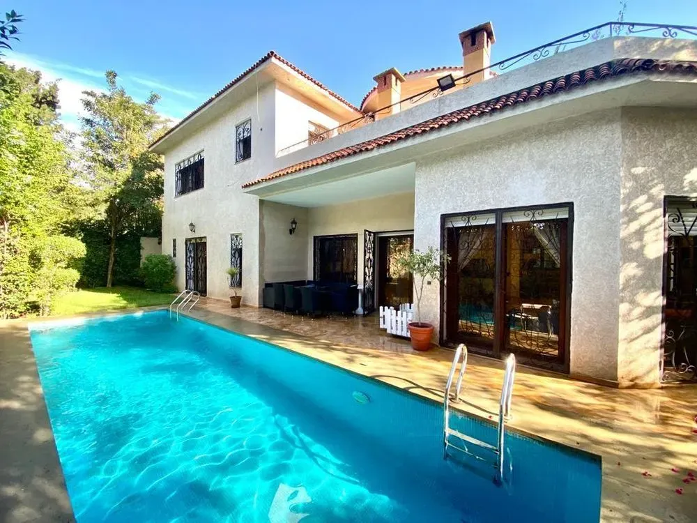 Villa à vendre 13 500 000 dh 600 m², 4 chambres - Californie Casablanca