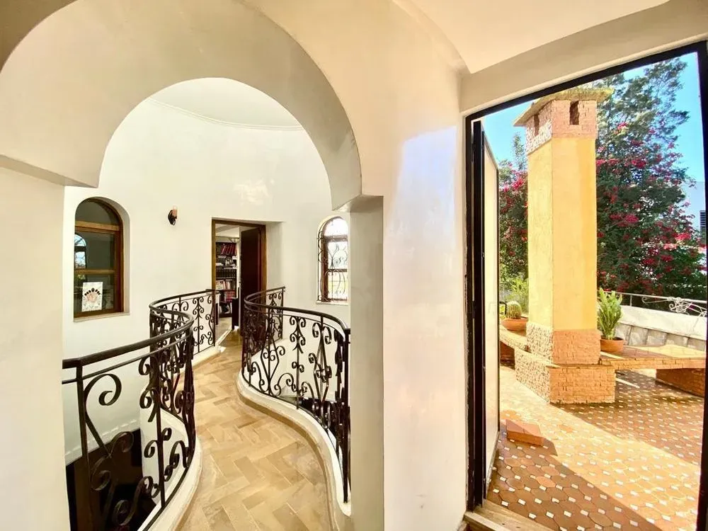 Villa à vendre 13 500 000 dh 600 m², 4 chambres - Californie Casablanca