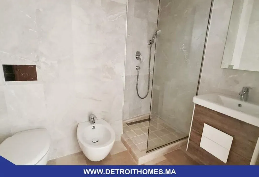 Appartement à louer 10 000 dh 139 m², 3 chambres - Drissia Tanger