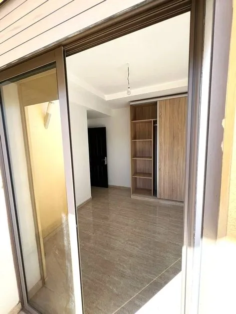 Apartment for Sale 590 000 dh 72 sqm, 2 rooms - Victoria 