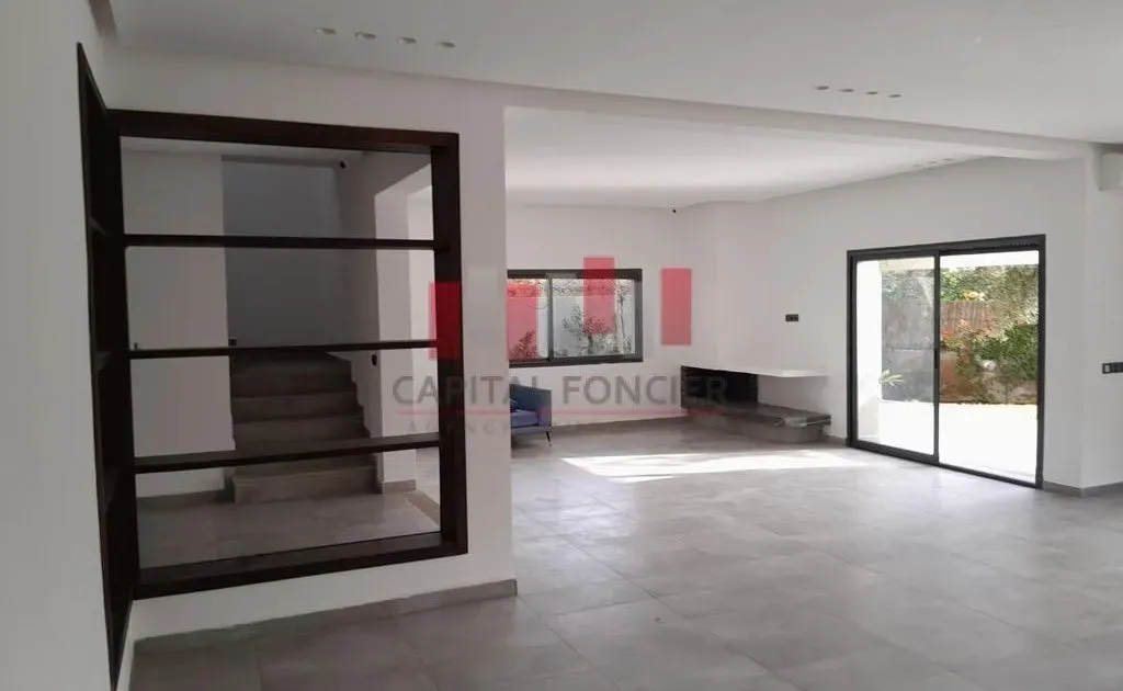 Villa à louer 45 000 dh 600 m², 4 chambres - CIL Casablanca