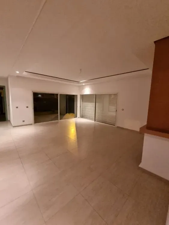 Villa à louer 18 000 dh 273 m² avec 4 chambres - El Menzeh Skhirate- Témara