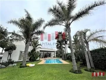 Villa à vendre 8 200 000 dh 1 100 m² avec 5 chambres - Dar Bouazza 