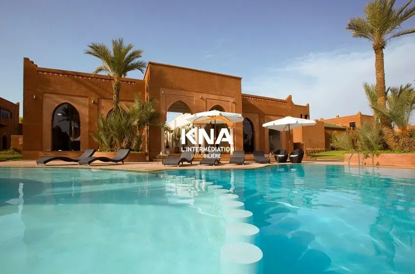 Villa à louer 33 000 dh 380 m² avec 4 chambres - Hay Yasmina Marrakech