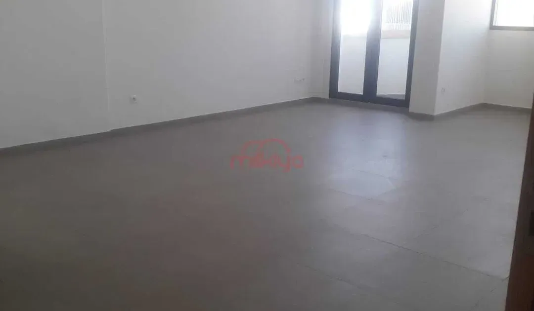 Bureau à louer 7 300 dh 51 m² - Hay Hassani Casablanca