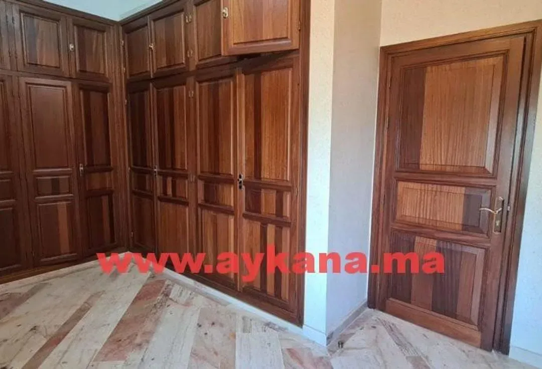 Villa à vendre 16 000 000 dh 2 270 m², 4 chambres - Hassan - Centre Ville Rabat