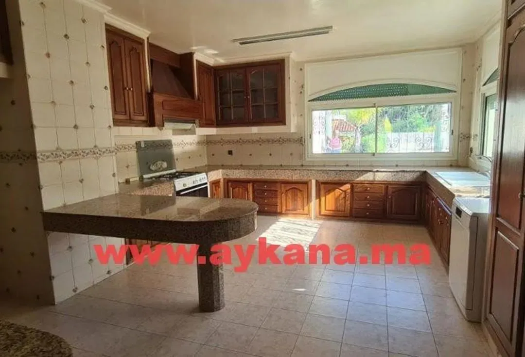 Villa à vendre 16 000 000 dh 2 270 m², 4 chambres - Hassan - Centre Ville Rabat
