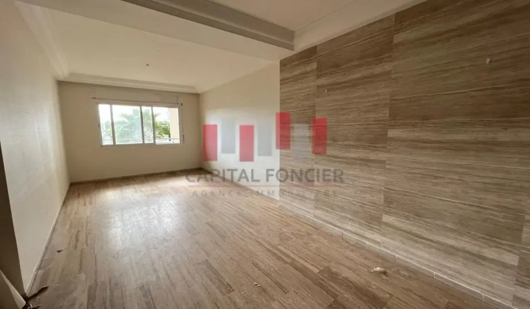 شقة للبيع 000 390 1 د٠م 110 م², 3 غرف - غرب بورجون الدار البيضاء