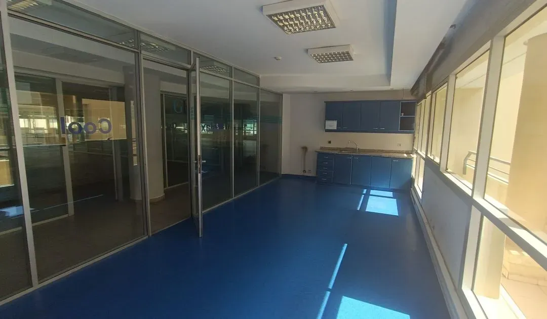 Bureau à louer 165 000 dh 1 270 m² - Hay Al Fadl Casablanca