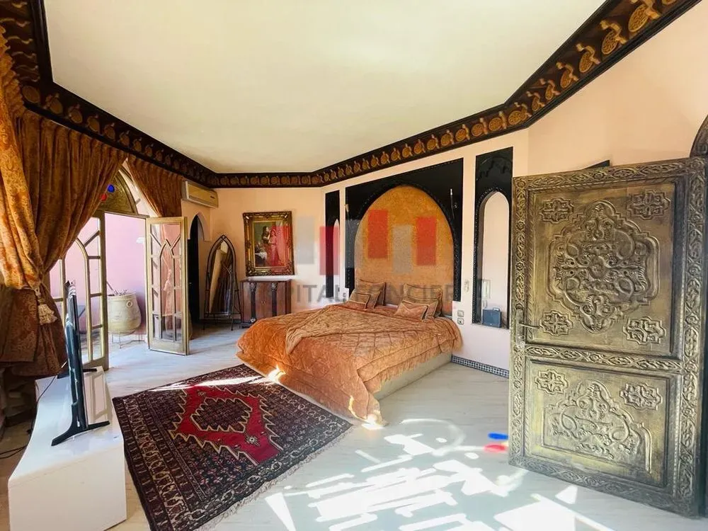 Villa à vendre 12 000 000 dh 856 m² avec 5 chambres - Route de Ouarzazate Marrakech