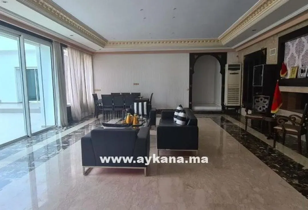 Villa à vendre 10 900 000 dh 1 176 m², 5 chambres - Souissi Rabat