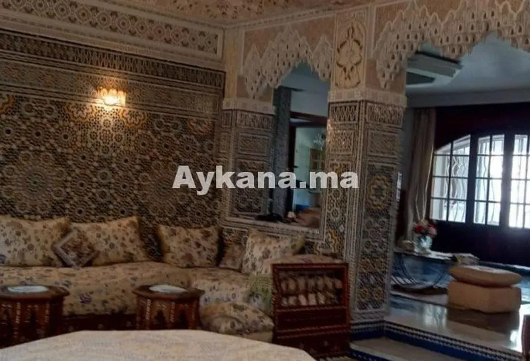 Villa à vendre 9 000 000 dh 900 m², 4 chambres - Riyad Rabat