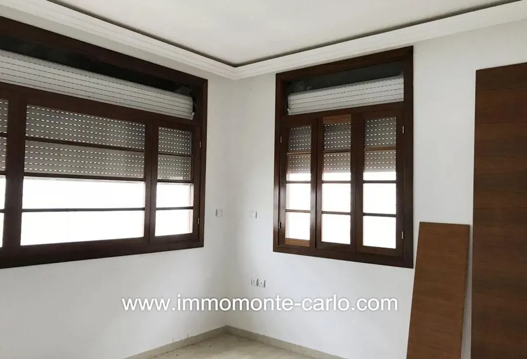 Villa à vendre 7 500 000 dh 350 m², 4 chambres - Riyad Rabat