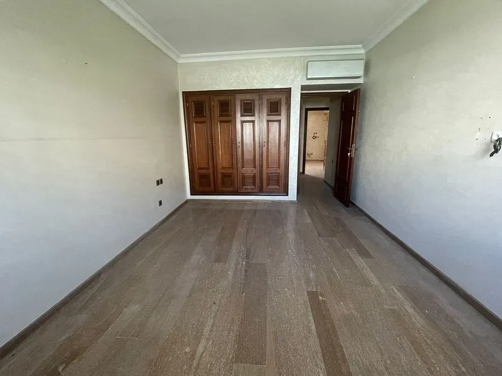 Villa à louer 20 000 dh 300 m² avec 4 chambres - Sidi Maarouf Casablanca | Agenz