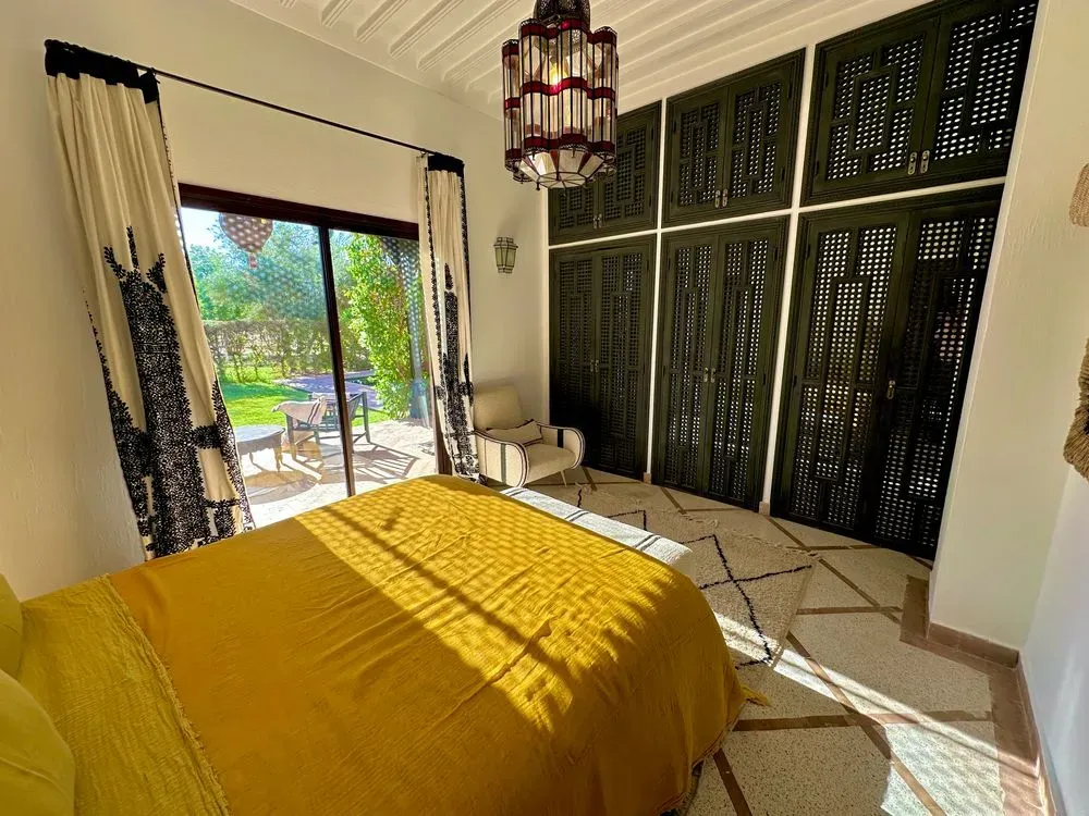 Villa à louer 25 000 dh 280 m² avec 4 chambres - Route de Fès Marrakech | Agenz