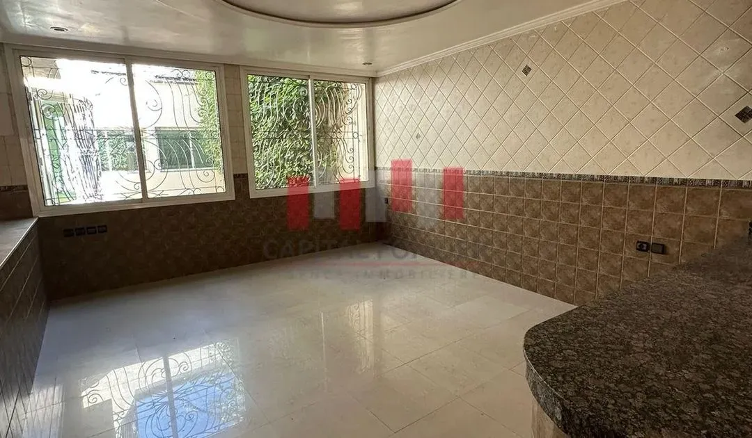 Villa for rent 13 000 dh 480 sqm, 4 rooms - Al Mostakbal Casablanca