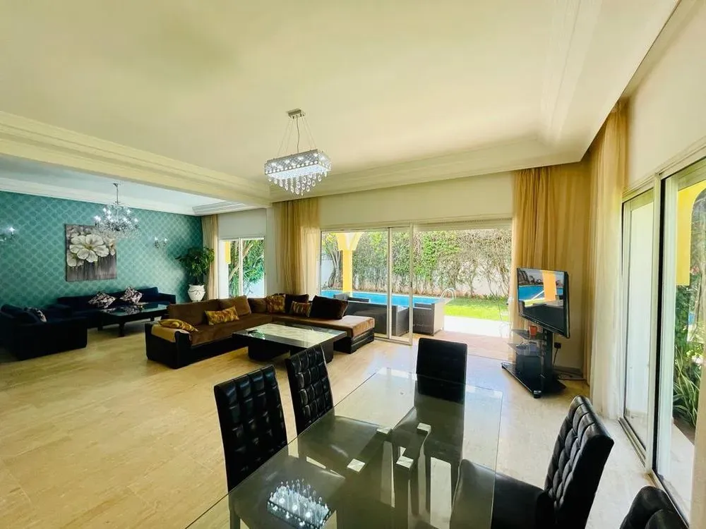 Villa à louer 43 000 dh 625 m² avec 4 chambres - Ain Diab Extension Casablanca | Agenz