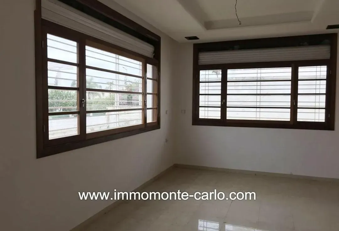 Villa à vendre 7 500 000 dh 350 m², 4 chambres - Riyad Rabat