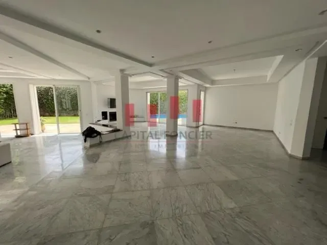 Villa à louer 45 000 dh 1 100 m², 5 chambres - CIL Casablanca