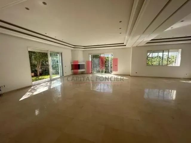 Villa for rent 35 000 dh 600 sqm, 5 rooms - Ain Diab Casablanca
