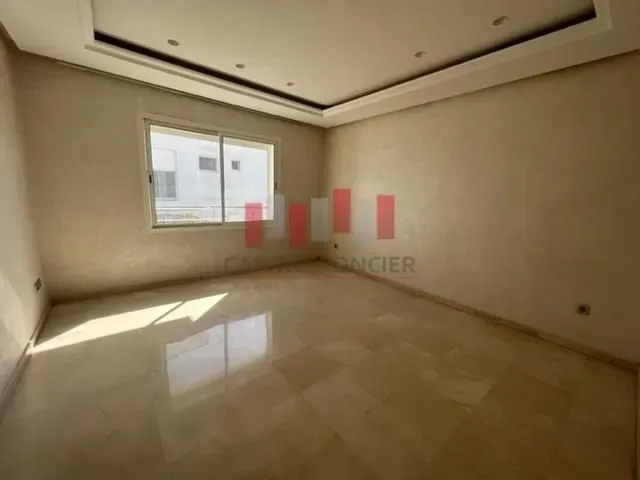 Villa à louer 35 000 dh 600 m², 5 chambres - Ain Diab Casablanca