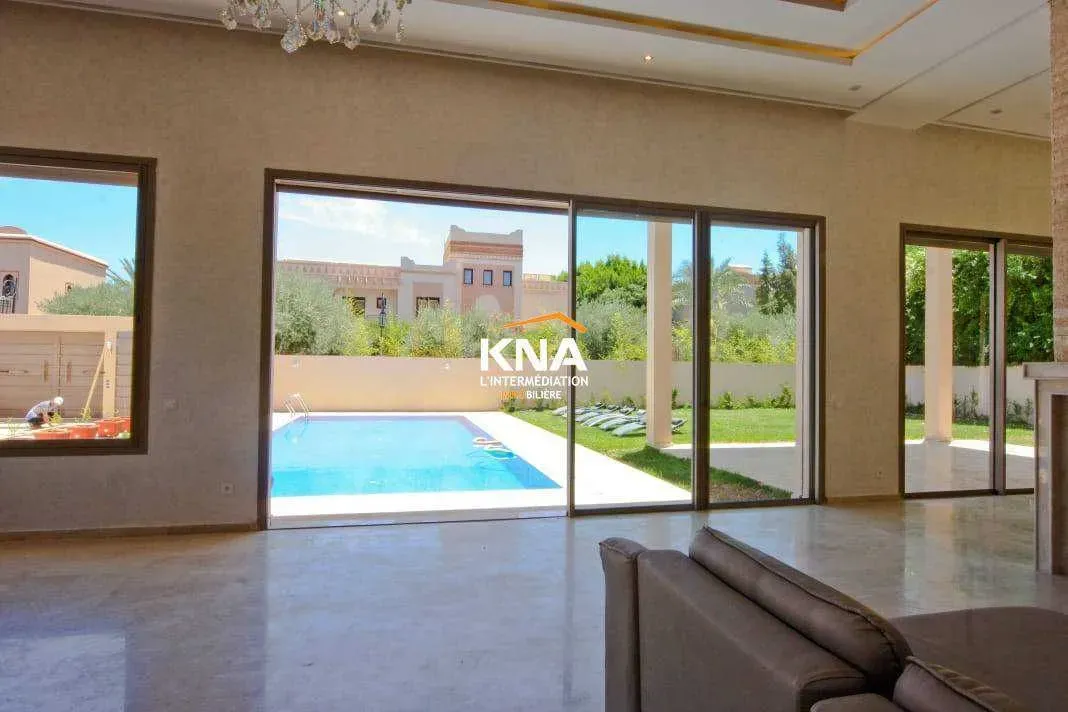 Villa à louer 52 030 dh 450 m², 6 chambres - Alouidane Marrakech