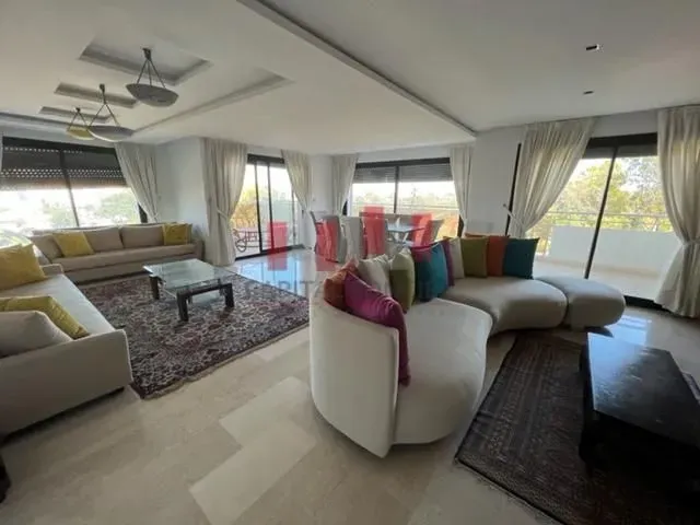 Appartement à louer 20 000 dh 203 m², 3 chambres - Maârif Casablanca
