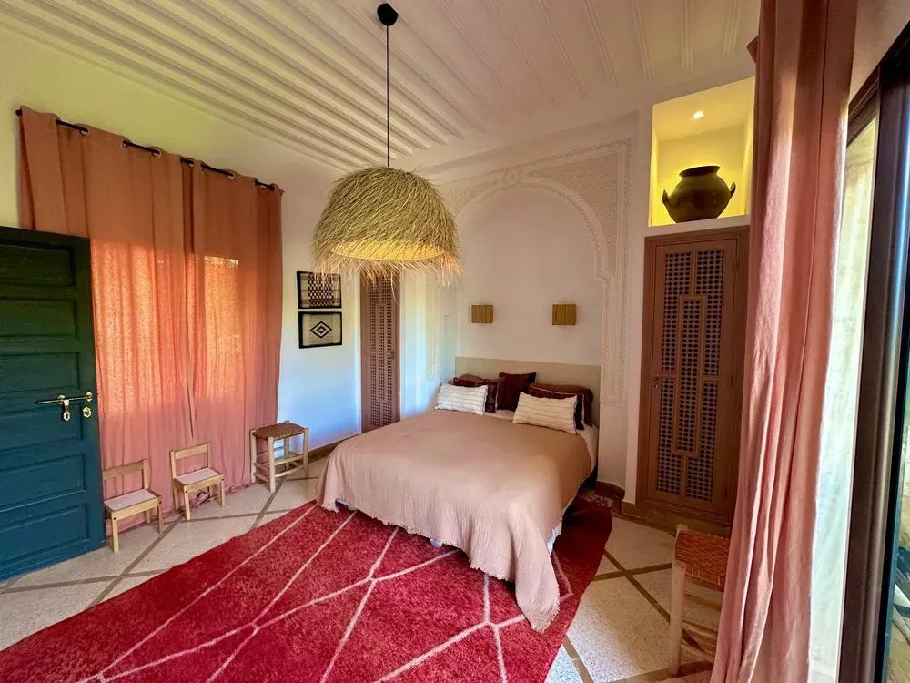 Villa à louer 25 000 dh 280 m² avec 4 chambres - Route de Fès Marrakech | Agenz