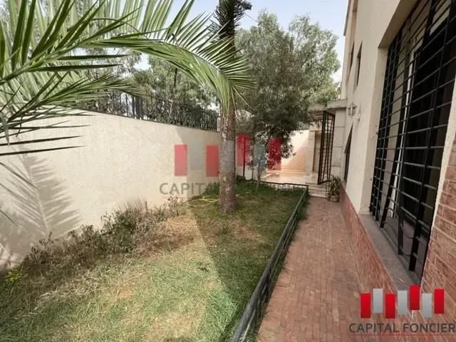 Villa à vendre 4 600 000 dh 374 m², 4 chambres - Hermitage Casablanca